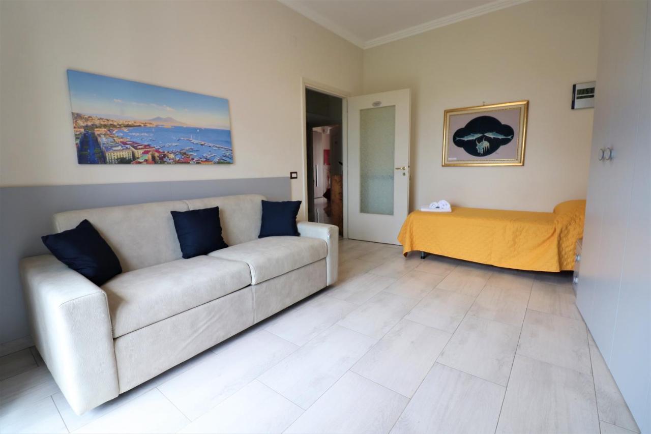 Painter House Apartment Сант'Агнело Екстериор снимка
