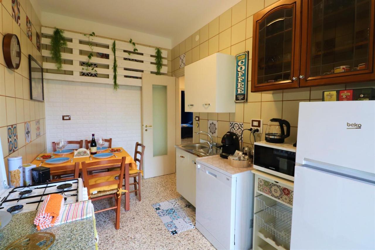 Painter House Apartment Сант'Агнело Екстериор снимка